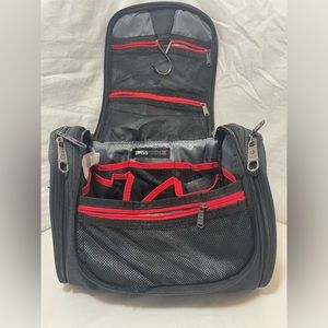 Swiss Tech Traveling Toiletries Bag